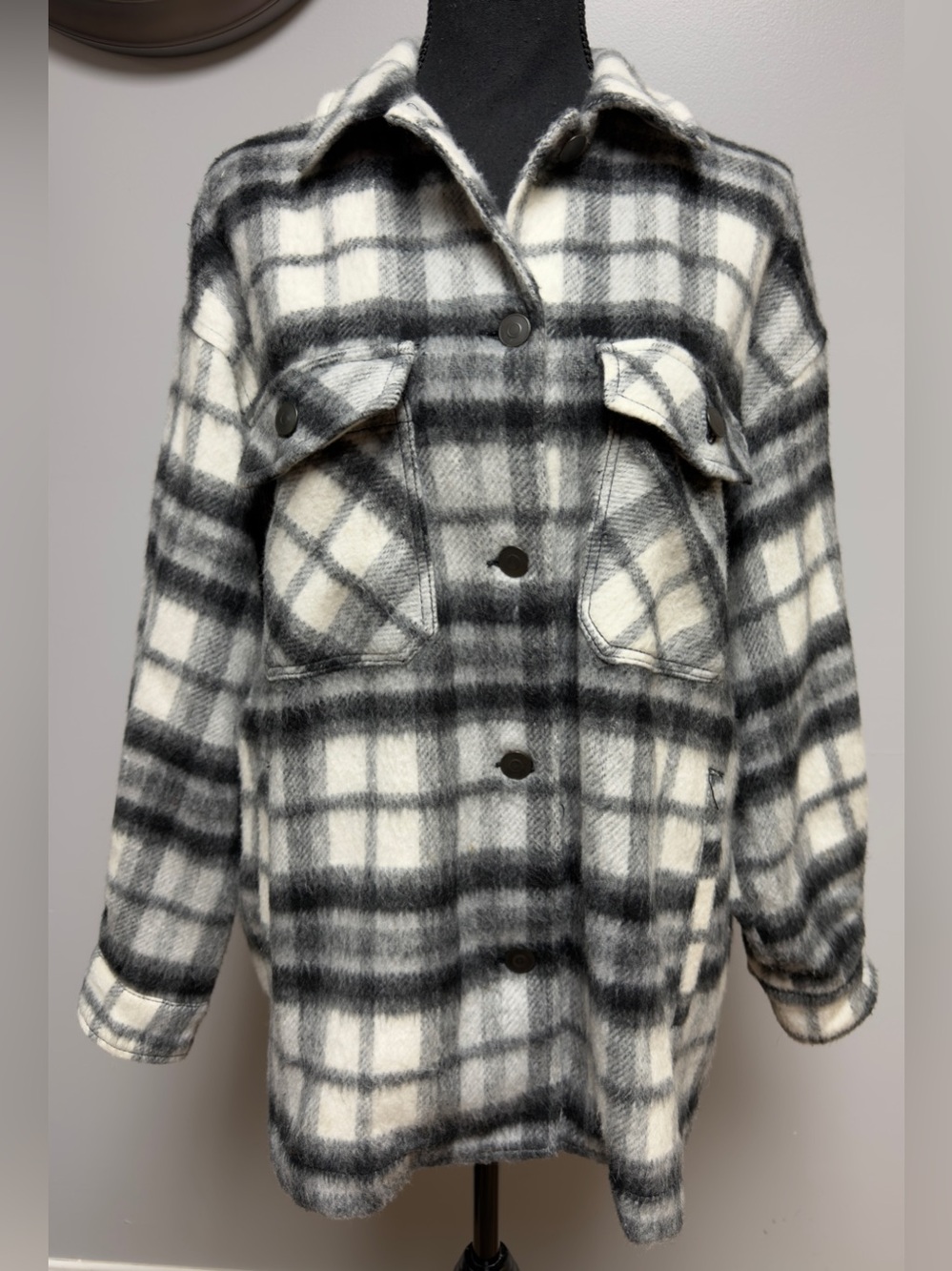 ZARA Black White Plaid Wool Blend Overshirt Shacket Italian Fabric Size Medium